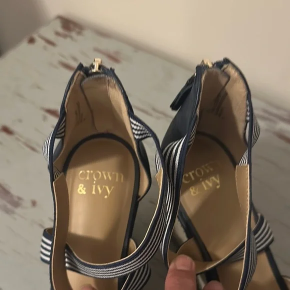 Crown & Ivy Navy and White Striped Wedges - Picture 2 of 6